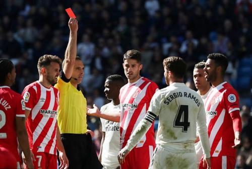 杯赛红牌到联赛需要停赛吗，赛后红牌